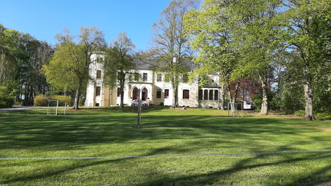 Herrenhaus Harmshagen Testorf-Steinfort Екстериор снимка